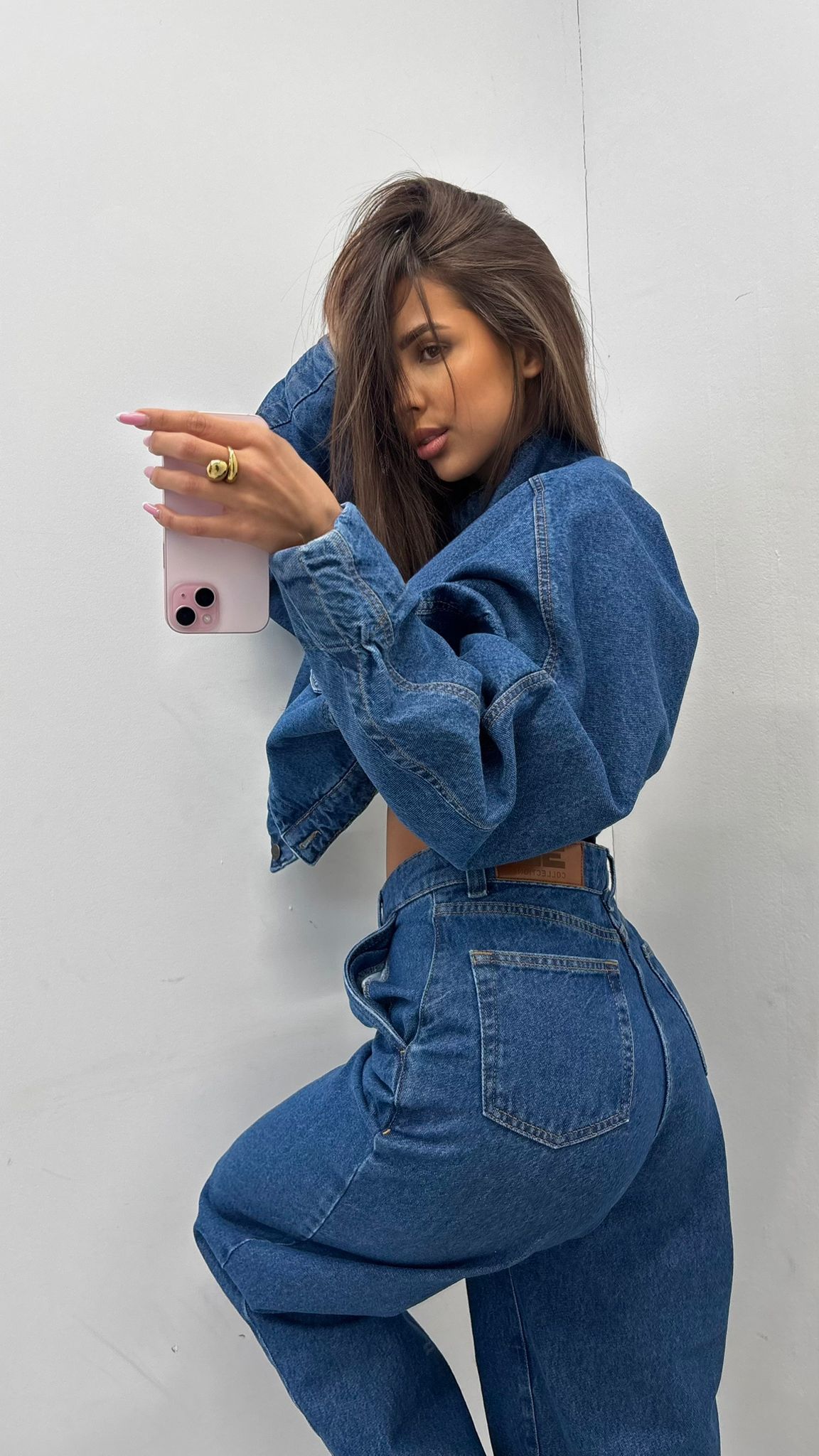 JEANSY_MOM_FIT_-_granat_niebieski_