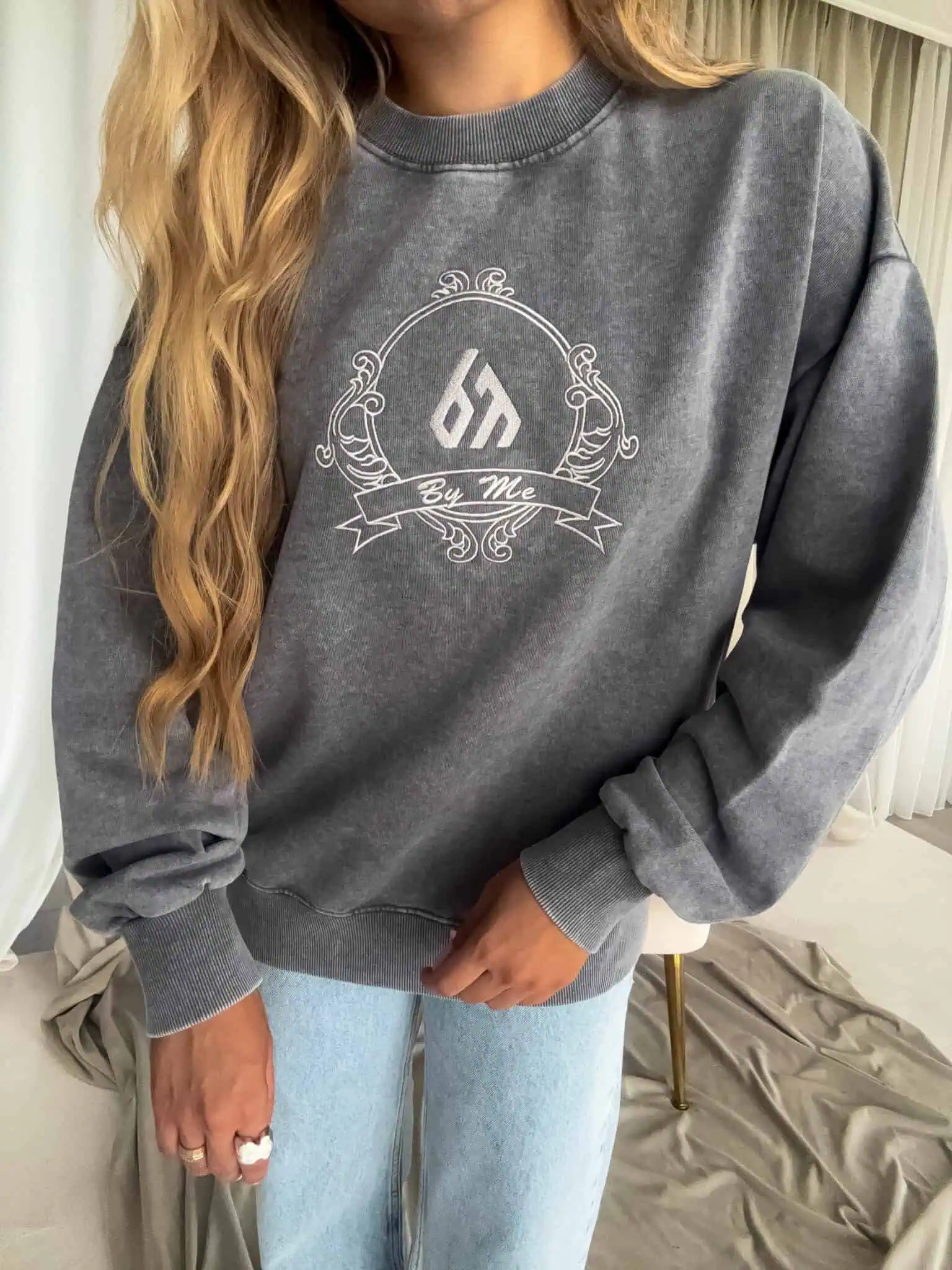 DEKATYZOWANA BLUZA QUEEN - szara 